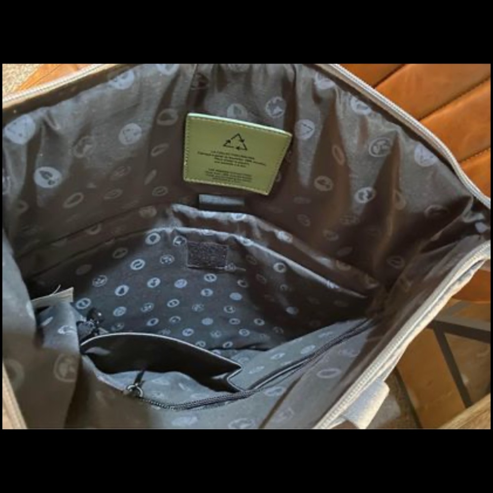 Bugatti Reborn Collection - laptop backpack with many pockets. travel friendly - Picture 9 of 10